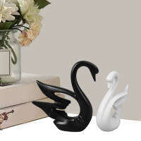 2 ชิ้น Swan Figurine สีดำสีขาว Smoothing เซรามิค Stable Base Simple Modern Swan Decor สำหรับห้องนอนชั้นวางของสำนักงาน