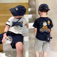 ♘№ ✨【พร้อมส่ง】เสื้อยืดแขนสั้นลําลอง สไตล์ญี่ปุ่นตะวันตก แฟชั่นฤดูร้อน สําหรับเด็กอนุบาล 3-9 ปีเสื้อยืดเด็กชายเสื้อยืดแขนสั้นเด็กผู้ชาย