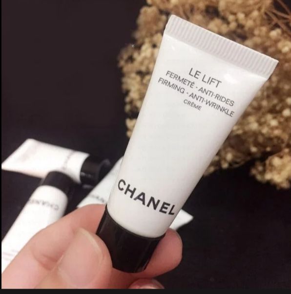 Kem dưỡng ẩm Chanel - La Solution 10 de Chanel Sensitive Skin Cream 5ml
