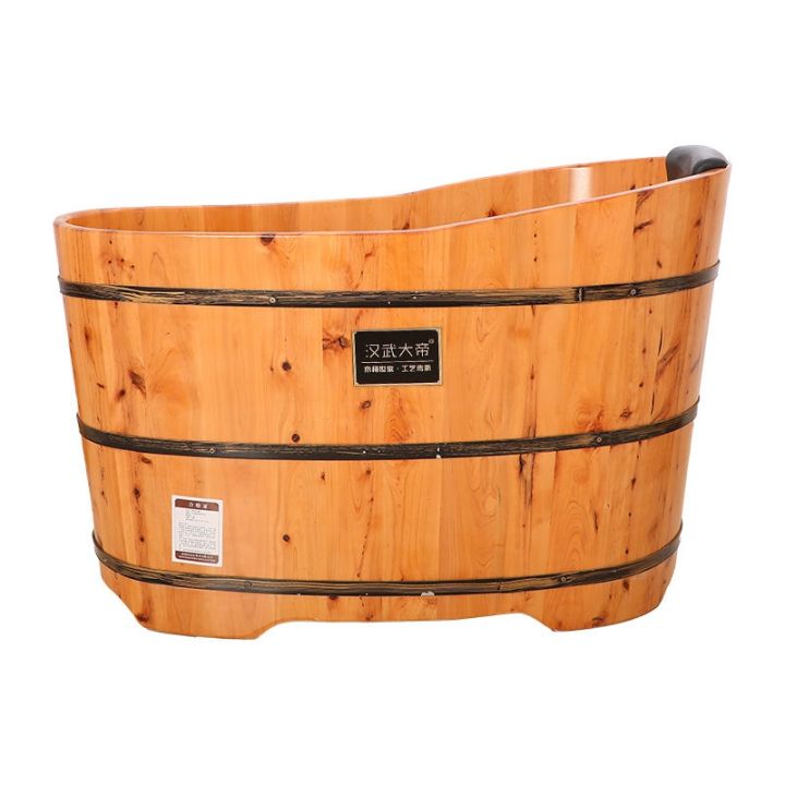 huae54636639-small-bathroom-cedar-wooden-barrel-bath-tub-apartment-adult-children-solid