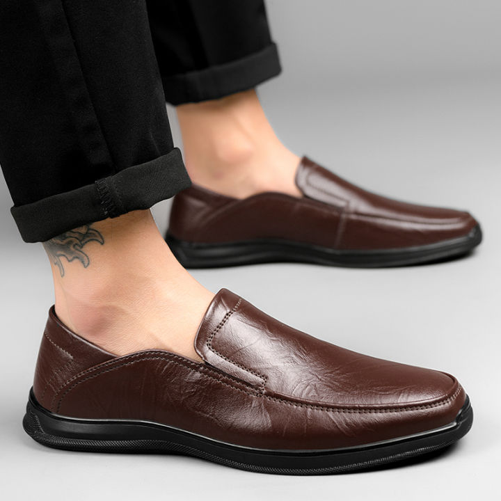 clarks-คอลเลกชัน-cambro-step-men-รองเท้าหนังสีดำแบบสวมสบาย