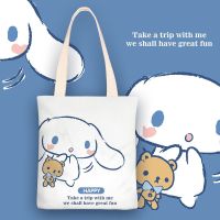 Sanrio Cinnamorollกระเป๋าสะพายไหล่ กระเป๋านักเรียน ผ้าแคนวาส ลายการ์ตูน Cinnamoroll สําหรับผู้หญิง 【QYUE】