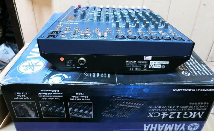 มิกเซอร์พร้อมเอฟเฟ็ค-รุ่น-mg-124-cx-mixer-อนาล็อค-เสียงดี-มีเอฟเฟคในตัว