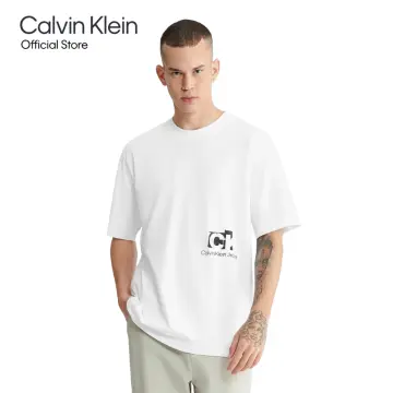 พร้อมส่งในไทย📦Calvin Klein Men Multi Monogram Logo Crewneck T-Shirt