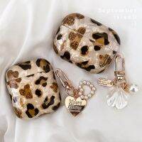 Luxury Leopard Pearl Case for Apple Airpods 1 2 3 Case Bracelet Chain Case for AirPods Pro Retro Case with Lanyard Earphone Box