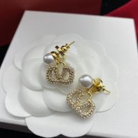 New Style Warren Tianjia V Letter Rhinestone Pearl 925 SiLer Needle Earrings Brass Material Fashion Versatile