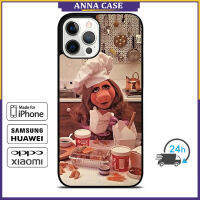 Muppets Miss Piggy Kitchen Phone Case for iPhone 14 Pro Max / iPhone 13 Pro Max / iPhone 12 Pro Max / XS Max / Samsung Galaxy Note 10 Plus / S22 Ultra / S21 Plus Anti-fall Protective Case Cover