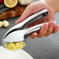 GBSC Professional Kitchen Garlic Press Heavy Crush Garlic Soft-Handled Easy To Clean and Highly Durable Kitchen Cooking Tools