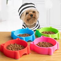 ชามลูกสุนัขด้านล่างกันลื่นความจุขนาดใหญ่วัสดุ PP Cat Dog Food Dispenser ชาม Pet Supplies