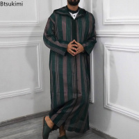 2023ผู้ชายมุสลิม Jubba Thobe แขนยาวลาย Hooded Breathable Robes ผู้ชาย Thobe Robe หลวมดูไบซาอุดีอาระเบีย Kaftan ผู้ชาย Clothes