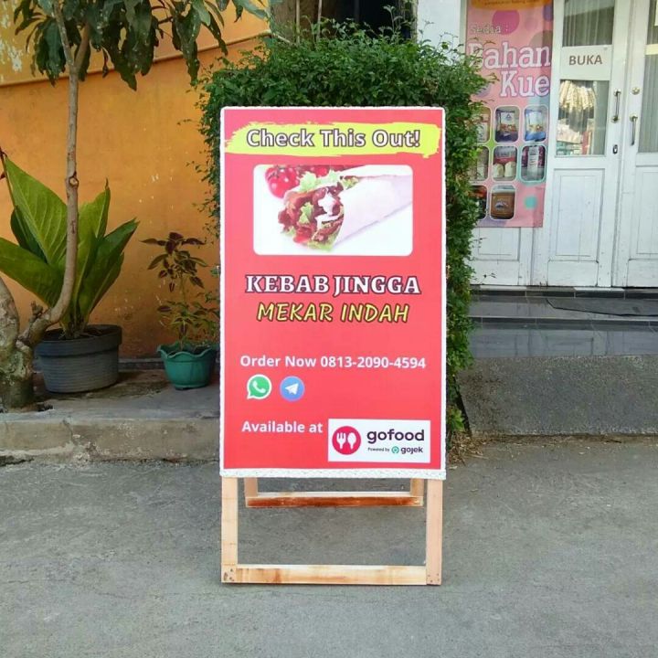 Standing Banner Kayu Ukuran Rangka 130x60 Cm Slot Banner 100x60 Cm Papan Promosi Segitiga Bolak 4589