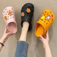 【QZY Department Store】 Crocs แพลตฟอร์มรองเท้าส้นสูง Crocs รองเท้าแตะด้านล่างหนาอุดตันรองเท้าแตะสไตล์เกาหลีสำหรับผู้หญิง