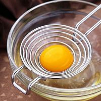 Egg Separator Egg Yolk Separator Kitchen Tool White Yolk Filter Stainless Steel Eggs Sieve Fun Egg Separators