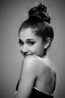 โปสเตอร์ Ariana Grande อารีอานา กรานเด Poster รูปภาพขนาดใหญ่ ตกแต่งผนัง ของแต่งบ้าน ของแต่งห้อง โปสเตอร์ติดผนัง ของสะสม โปสเตอร์ติดห้อง 77poster