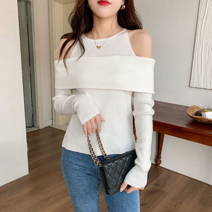 Sweater that hangs hot sale off one shoulder