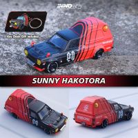 มีในสต็อก1:64 SUNNY HAKOTORA 09 DECEPCIONEZ การแข่งของขวัญพวงกุญแจรวม Diorama โลหะผสมโมเดลรถยนต์ขนาดเล็ก