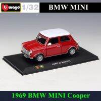 【Hot-Selling】 1:32 1972 BMW 2002tii โมเดลแบบจำลองรถจากโลหะอัลลอยด์ลูกแก้วกันฝุ่นแพคเกจฐานแสดงผลเก็บของขวัญ