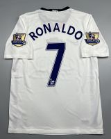 เสื้อฟุตบอล ย้อนยุค แมนยู 2008 เยือน สีขาว Retro Away พร้อมเบอร์ชื่อ 7 RONALDO อาร์มพรีมียร์แชมป์ เรโทร คลาสสิค 2008-09