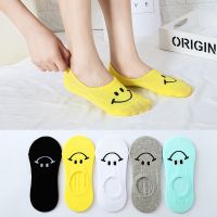 【CW】 5 Pairs Of Smiley Expression Women  39;s Socks Breathable Non slip Korean Low cut Ankle Invisible Fast