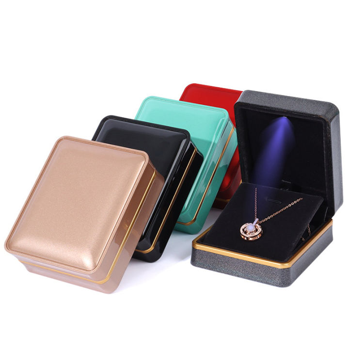 short-plush-bead-treasure-box-earnail-jewelry-box-rounded-gold-edge-led-light-box-led-light-jewelry-box-led-light-necklace-box