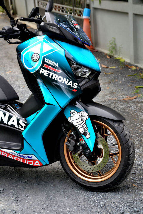 Kit Décalcomanie Enveloppant Yamaha X-MAX 2022-2023 - Version 2 Petronas - Multicolore