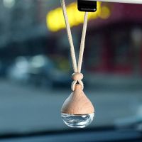 【DT】  hot6ML Empty Car Air Freshener Pendant Perfume Glass Bottle With Wooden Caps Refillable Car Essential Oil Diffuser Bottle