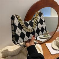 [COD] Foreign style chain womens bag 2021 winter new fashion simple rhombus square large capacity