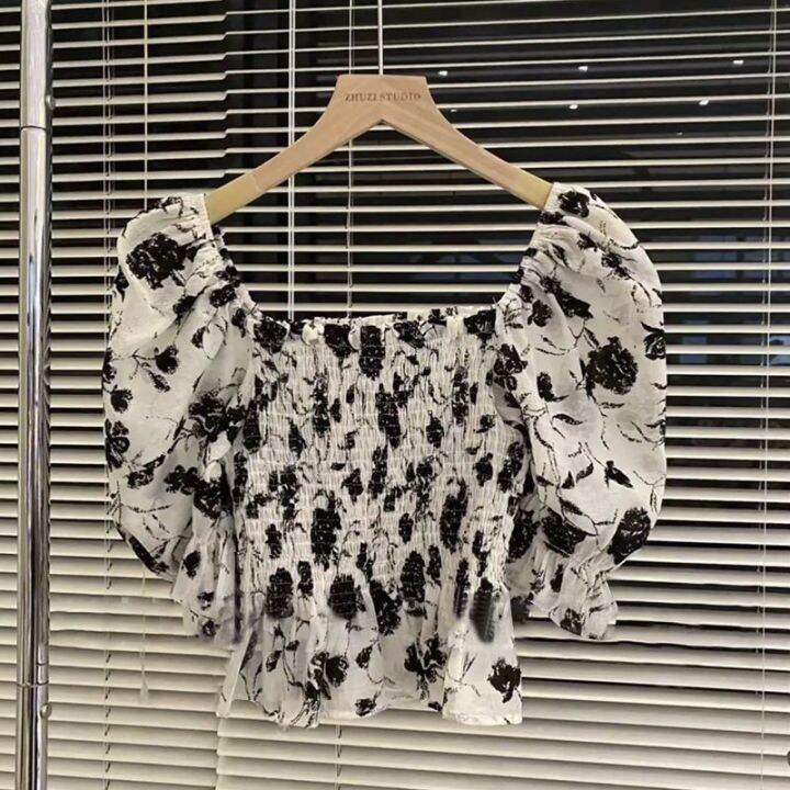 เสื้อสตรีทรงหลวมพิมพ์ลายคอสี่เหลี่ยมขนาดพิเศษเสื้อยืดสำหรับสตรีสไตล์เกาหลีใหม่ฤดูร้อนเสื้อเปิดหลัง2023