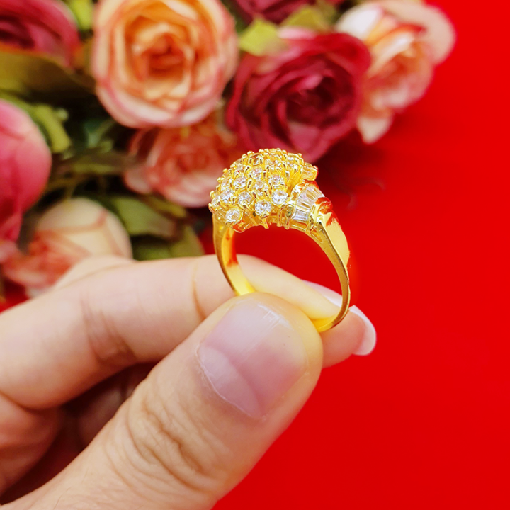 แหวนทองฝังพลอย-เพชร-เสริมบารมี-ทำจากทองเหลืองแท้-ทำจากทองเหลือง-เรียบหรู-ใส่ได้ทุกโอกาส-รูปถ่ายจากสินค้าจริง
