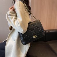 △ High-end bag womens 2023 winter new fashion shoulder bag large-capacity commuter bag diamond chain messenger bag