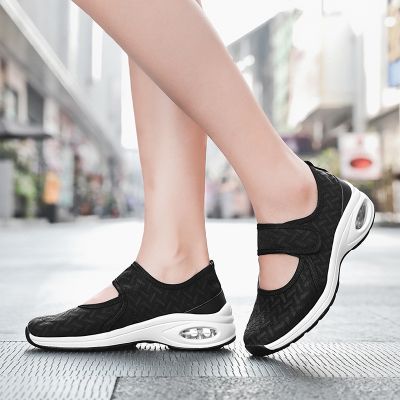 （35-42） รองเท้าเพื่อสุขภาพ ผู้หญิง รองเท้าผ้าใบ สไตล์เกาหลี รองเท้ากีฬา