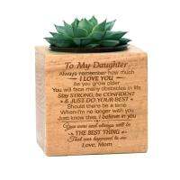 ของขวัญกระถางต้นไม้แกะสลักให้ลูกสาวจาก Mom Wooden Pattern Succulent Mini Plant Pot