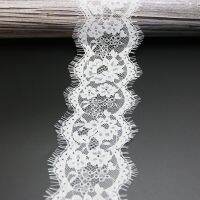 [HOT!] (3 meters/lot) 8cm White lace fabric Sewing Garment Ribbon Wedding Dress Fabric