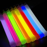 【LZ】☞  5pcs 6 Polegada Glow Light Sticks Impermeável Não-tóxico Caminhadas Camping Equipamento Outdoor Emergência Glow Sticks com Gancho