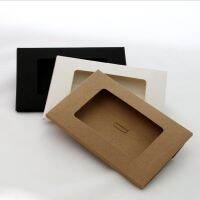 《   CYUCHEN KK 》50ชิ้น/LotHollow Design สีดำ // BrownPaper Envelope Postcard Boxes Greeting Photo Post CardBag