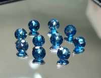 พลอยลอนดอนบลูโทพาส (London Blue Topaz) " สัญลักษณ์แห่งมิตรภาพ "   น้ำหนัก 1 - 2 ct ขนาด 7.1x4.4 mm. จำนวน 10 เม็ด ราคาเม็ดละ 300 บาท พลอยแท้ 100% เนื้อดี ราคาถูก