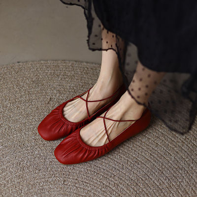 แมรี่เจนรองเท้าผู้หญิงอารมณ์หัวรองเท้าที่เรียบง่ายสายสีแดงรองเท้าเต้นรำบัลเล่ต์แบน