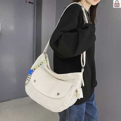 [Fast Delivery] Nylon Shoulder Messenger Bag Women ​men Preppy School Shoulder Bag Simple Large Capacity Japanese with Pendant Package