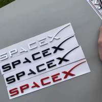 Logo Huruf SpaceX สำหรับ Tesla Model X Y 3 S สัญลักษณ์ลำต้นหลังช่องว่าง X ป้ายสังกะสีอัลลอยสติกเกอร์โลหะป้ายด้านหลังตกแต่งป้ายกลับ