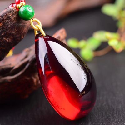 Fine Jewelry Blood Amber Pendant Necklace Women Men Fashion Charms Jewellery Natural Baltic Red Amber Necklaces Amulet Gifts
