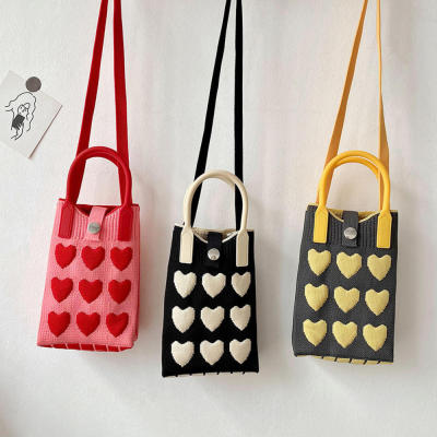 Cross-body Handbag Trendy Shoulder Bag Sweet Love Heart Handbag Portable Shoulder Bag Fashion Handmade Knit Handbag