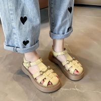 2023 New Baotou Braided Roman Sandals Womens Thick Hollow Low Heels Fashionable And