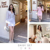 Daisy Set - ชุดเซทเซ็ทน่ารักๆมาพร้อมกับกระโปรง ผ้าเชิ้ตที่ไม่ธรรมดา เนื้อผ้าจะมีลายผ้าพิเศษ ลายน่ารักมาก คาเฟ่ ทำคอนเท้น