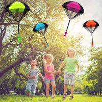 6sets Kids Hand Throwing Parachute Outdoor Sport Soldier Toy Fly Parachute Play Funny Game Educational Toys for Child Xmas Gift