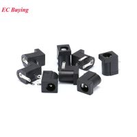 10Pcs 5.5X2.1มม. DC-005สีดำ DC Power Jack Socket DC Connectors Supply Barrel-Type มุมขวา PCB Mount Terminal