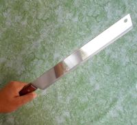 มีดผ่าแตงโม คมคม มีดตัดเค้ก มีดหัวตัดใบมีดสแตนเลสไม่เป็นสนิมยาว 12 นิ้วด้ามไม้สวยงามถนัดมือ Kom Kom Water-Melon Knife Cake Knives 12" Stainless steel Blade Wood Handle
