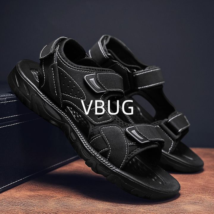 รองเท้าแตะผู้ชายสีดำรองเท้าส้นสูงแฟชั่นในฤดูร้อนสินค้าขายดีใน2023รองเท้าสำหรับผู้ชายที่มีดีไซน์-gratis-ongkir