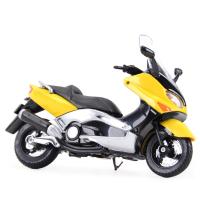 Welly 1:18 YAMAHA 2001 XP500 Tmax Die Cast ยานพาหนะสะสมงานอดิเรกรถจักรยานยนต์ของเล่นรุ่น