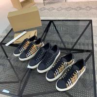 Autumn and Winter 2022 Burberryˉ New Fashion Brand Rainbow Plaid Mens Shoes Womens Shoes Couples Luxury Casual Fashion Versatile Board Shoes