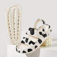 [Flying shoes]รองเท้าเสริมส้นพิมพ์ลายวัว